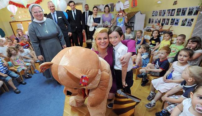 VRIJEME APSURDA: Nismo glupi, bedasti i nedovoljno inteligentni da ne vidimo što radite