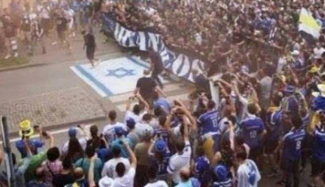 BORIS DEŽULOVIĆ: Kukasti polumjesec u Zenici 