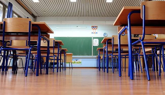 DJEČJA PRAVOBRANITELJICA: Uklonite diskriminirajući sadržaj iz udžbenika za vjeronauk