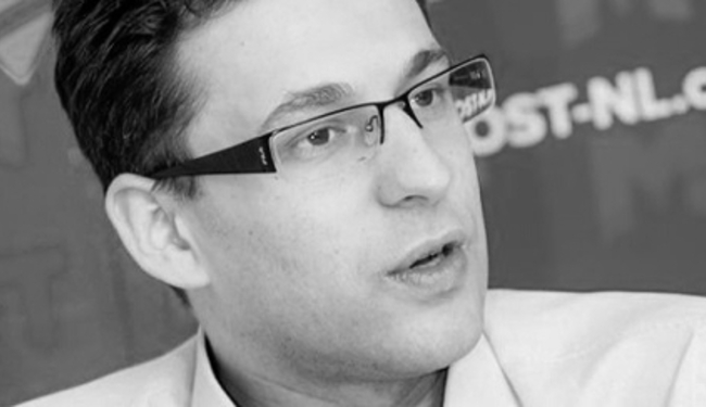 MOST ILI POST: Politički portret Bože Petrova