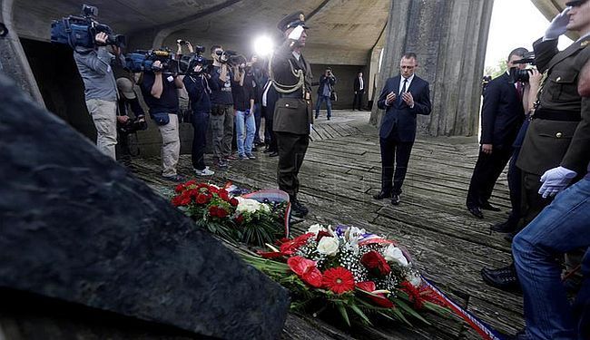 DR. ZLATKO I G. HASANBEGOVIĆ: Šta ja ovo radim u Jasenovcu!?