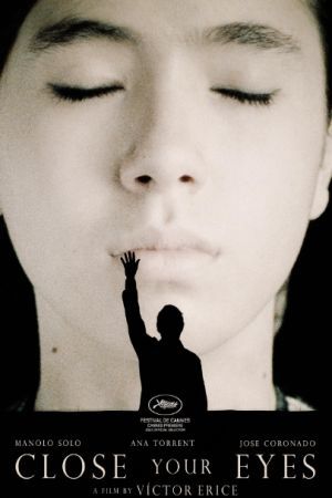 ZATVORI OČI: U neka normalnija vremena „puknuo“ bi skandal jer ovaj uradak nije filmska vijest godine