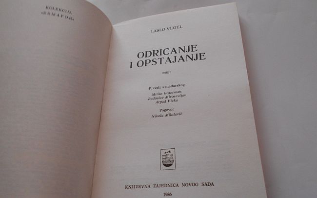 Odricanje i opstajanje