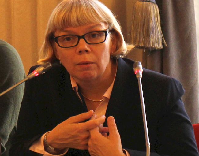 Elina Gr&uuml;nstrom