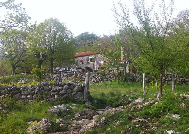 Ramića dvor Velika Paklenica