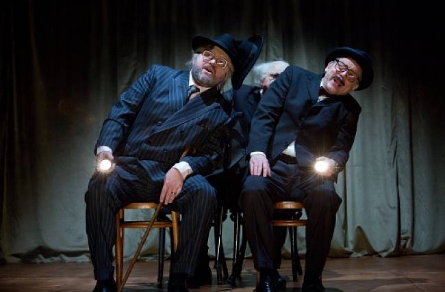 Maratonci trče počasni krug