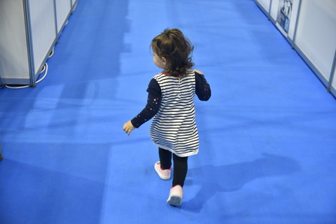 Buduća čitateljica u trku