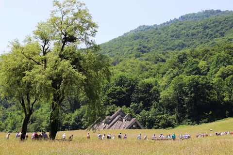 LUPIGA NA SUTJESCI: Memorijalni kompleks Tjentište - Dolina heroja