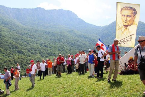 LUPIGA NA SUTJESCI: Memorijalni kompleks Tjentište - Dolina heroja
