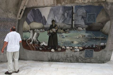 LUPIGA NA SUTJESCI: Memorijalni kompleks Tjentište - Dolina heroja