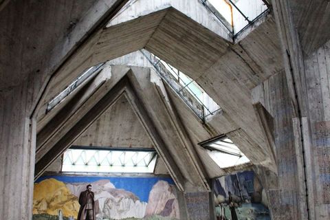 LUPIGA NA SUTJESCI: Memorijalni kompleks Tjentište - Dolina heroja