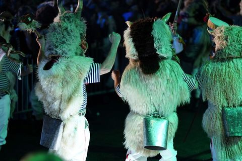 Beskompromisni spektakl u 35 fotografija