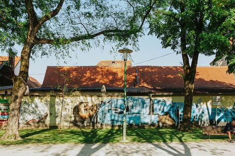 Stari mural "Guliver
