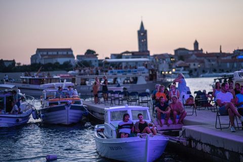 VELIKA FOTOGALERIJA: Predivno morsko kino