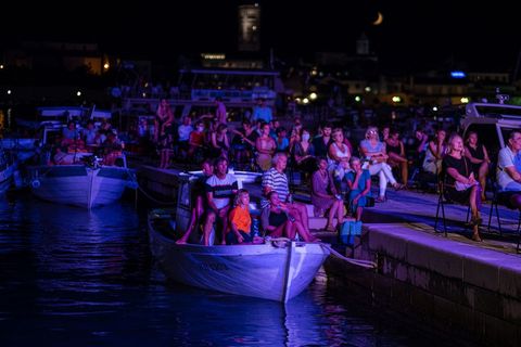 VELIKA FOTOGALERIJA: Predivno morsko kino