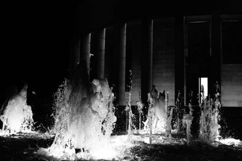 GRAD BEZ LJUDI: Distopija koju živimo 