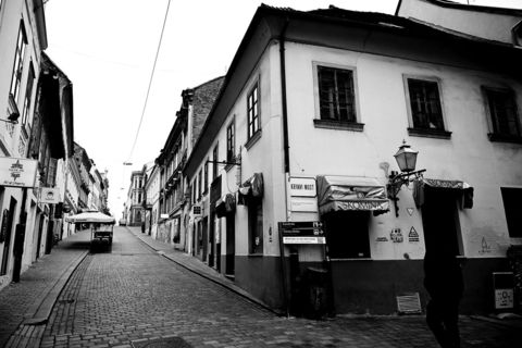 GRAD BEZ LJUDI: Distopija koju živimo 