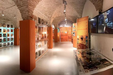 Idejna koncepcija i katalog izložbe "Jugoton - istočno od raja", ljubljanska verzija