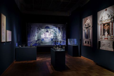 Postav i vizualni identitet izložbe "Visovac - Duhovnost i kultura na Biloj stini" iz 2019. godine