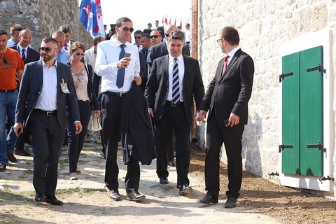 LUPIGA U KNINU: Dođoh, vidjeh, pobjegoh 