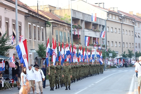 LUPIGA U KNINU: Dođoh, vidjeh, pobjegoh 