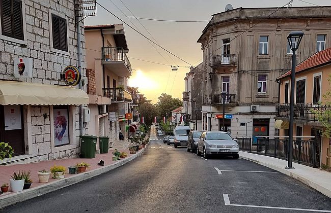 Vrgorac - krađa cvijeća