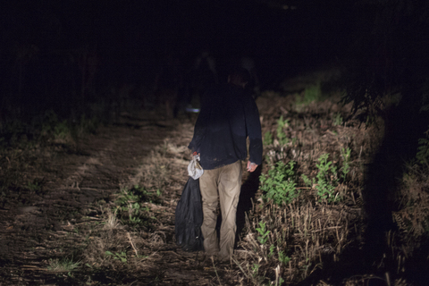 DAVOR KONJIKUŠIĆ - FOTOGRAFIJE S GRANICE: Što raditi s patnjom koju sam vidio?