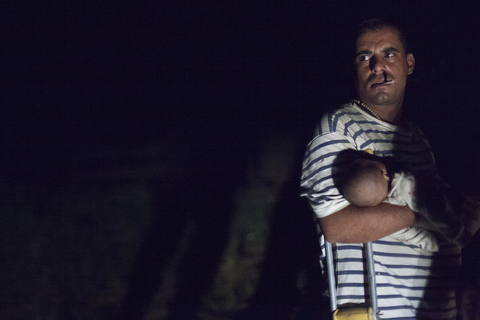 DAVOR KONJIKUŠIĆ - FOTOGRAFIJE S GRANICE: Što raditi s patnjom koju sam vidio?