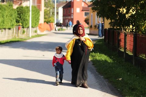 PUTNICI NA NIČIJOJ ZEMLJI: Svijet je sjajno mjesto za nesreću