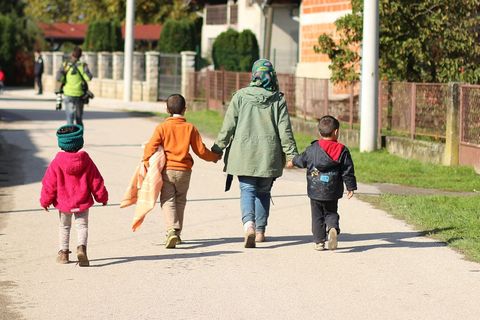 PUTNICI NA NIČIJOJ ZEMLJI: Svijet je sjajno mjesto za nesreću