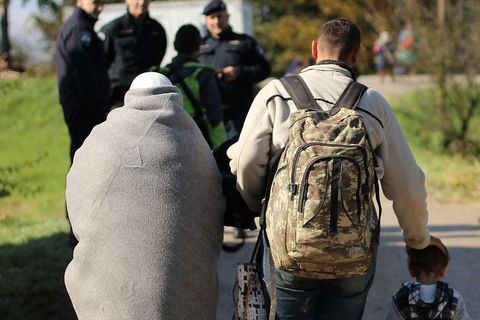 PUTNICI NA NIČIJOJ ZEMLJI: Svijet je sjajno mjesto za nesreću