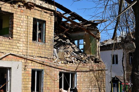 Preostalim stanovnicima svakodnevno pomažu volonteri pristigli u grad