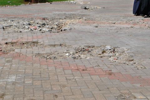 Tragovi granatiranja središnjeg gradskog trga