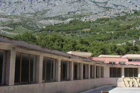 DRUGA STRANA JADRANA: Ljetne terase s kojih više ne dopiru nikakve melodije