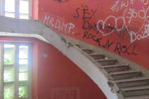 DRUGA STRANA JADRANA: Ljetne terase s kojih više ne dopiru nikakve melodije