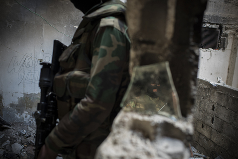 IZ ARHIVE RATNOG FOTOREPORTERA ZORANA MARINOVIĆA: Fotografije iz tuđih ratova 