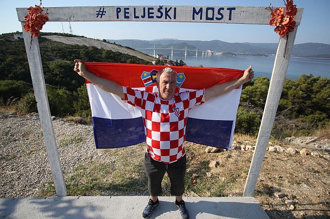 Pelješki most
