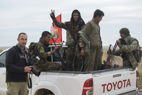 IZ ARHIVE RATNOG FOTOREPORTERA ZORANA MARINOVIĆA: Fotografije iz tuđih ratova 