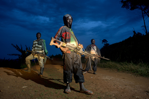 IZ ARHIVE RATNOG FOTOREPORTERA ZORANA MARINOVIĆA: Fotografije iz tuđih ratova 