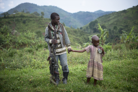 IZ ARHIVE RATNOG FOTOREPORTERA ZORANA MARINOVIĆA: Fotografije iz tuđih ratova 
