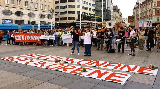Arijana Lekić-Fridrih - Tiha misa