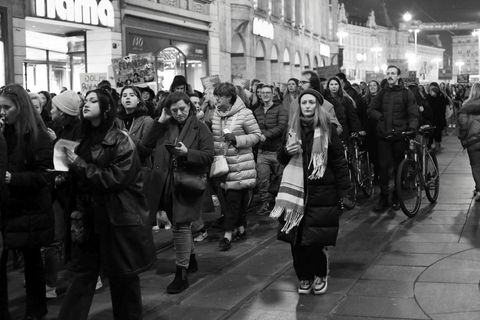NOĆNI MARŠ 2024.: Osmi mart na zagrebačkim ulicama