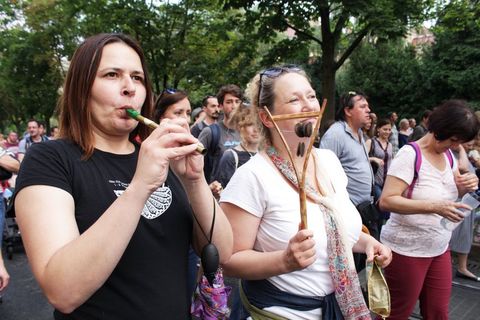 PROSVJED ZA KURIKULARNU REFORMU: Nazadnjaci i katolibani, odbijte od škola, djecu vam nećemo dati!