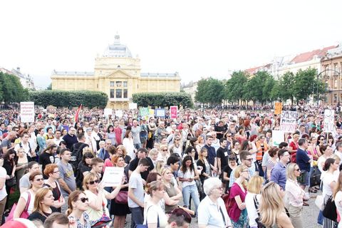 PROSVJED ZA KURIKULARNU REFORMU: Nazadnjaci i katolibani, odbijte od škola, djecu vam nećemo dati!