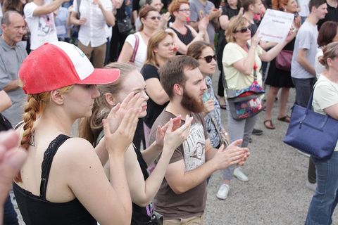 PROSVJED ZA KURIKULARNU REFORMU: Nazadnjaci i katolibani, odbijte od škola, djecu vam nećemo dati!
