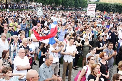 PROSVJED ZA KURIKULARNU REFORMU: Nazadnjaci i katolibani, odbijte od škola, djecu vam nećemo dati!