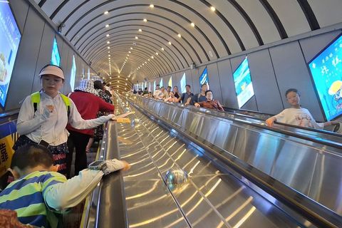 I usred prirode - goleme pokretne stepenice 