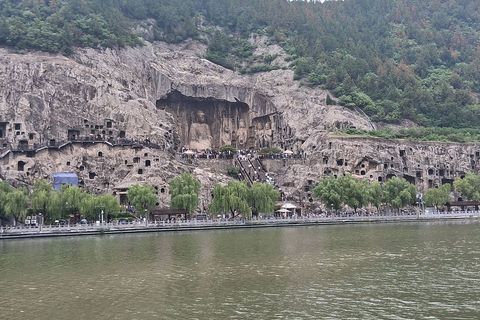 Vjerovalo se da svako izrađivanje kipa Bude donosi duhovne zasluge i doprinosi prosvjećenju