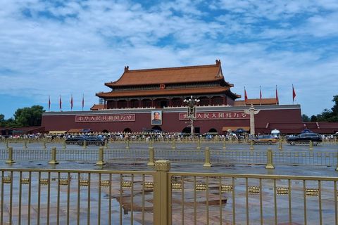 Tiananmen i Mao na ulazu u Zabranjeni Grad