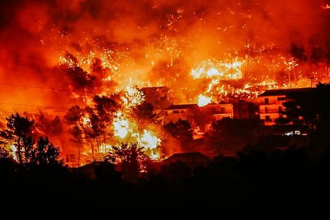 ŠTO JE DAMIRA SNIMILA U ŽRNOVNICI: Moj bože, pakao se spustio na zemlju!
